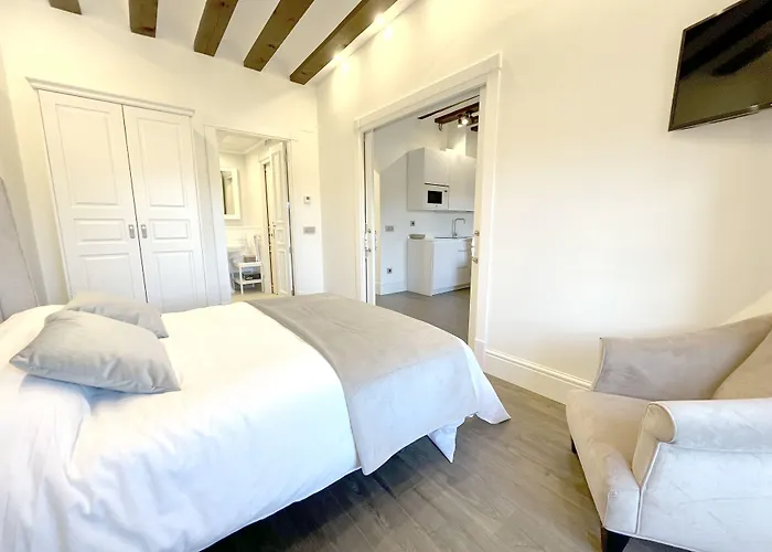 El Mirador Del Poeta Pensión 4*